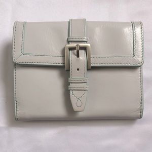 Hype white wallet